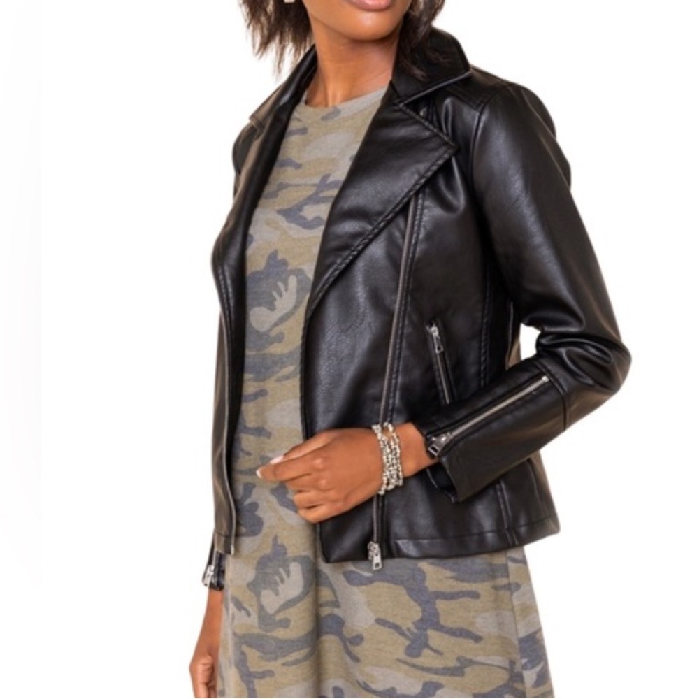 Anna Cai Black Faux Leather Moto Jacket Medium